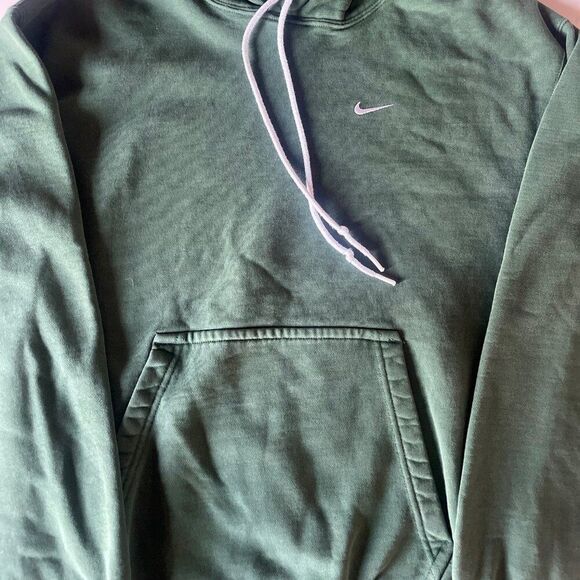 Nike Solo Swoosh Fleece Pullover Hoodie in Forest Green XS - Picture 4 of 6